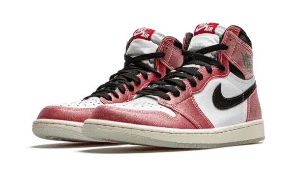 Air Jordan 1 Retro High Trophy Room Chicago (Friends & Family) - Available Now in Limited Quantities.