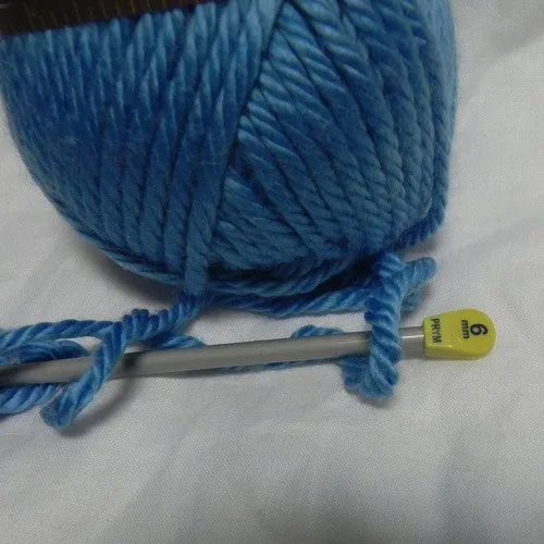 Blue Gypsy Acrylic Yarn Ball Needle Size 9