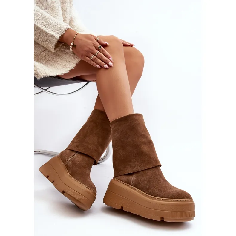 Bottines Zazoo 3410 en daim pour femmes sur une plateforme massive en chameau brun