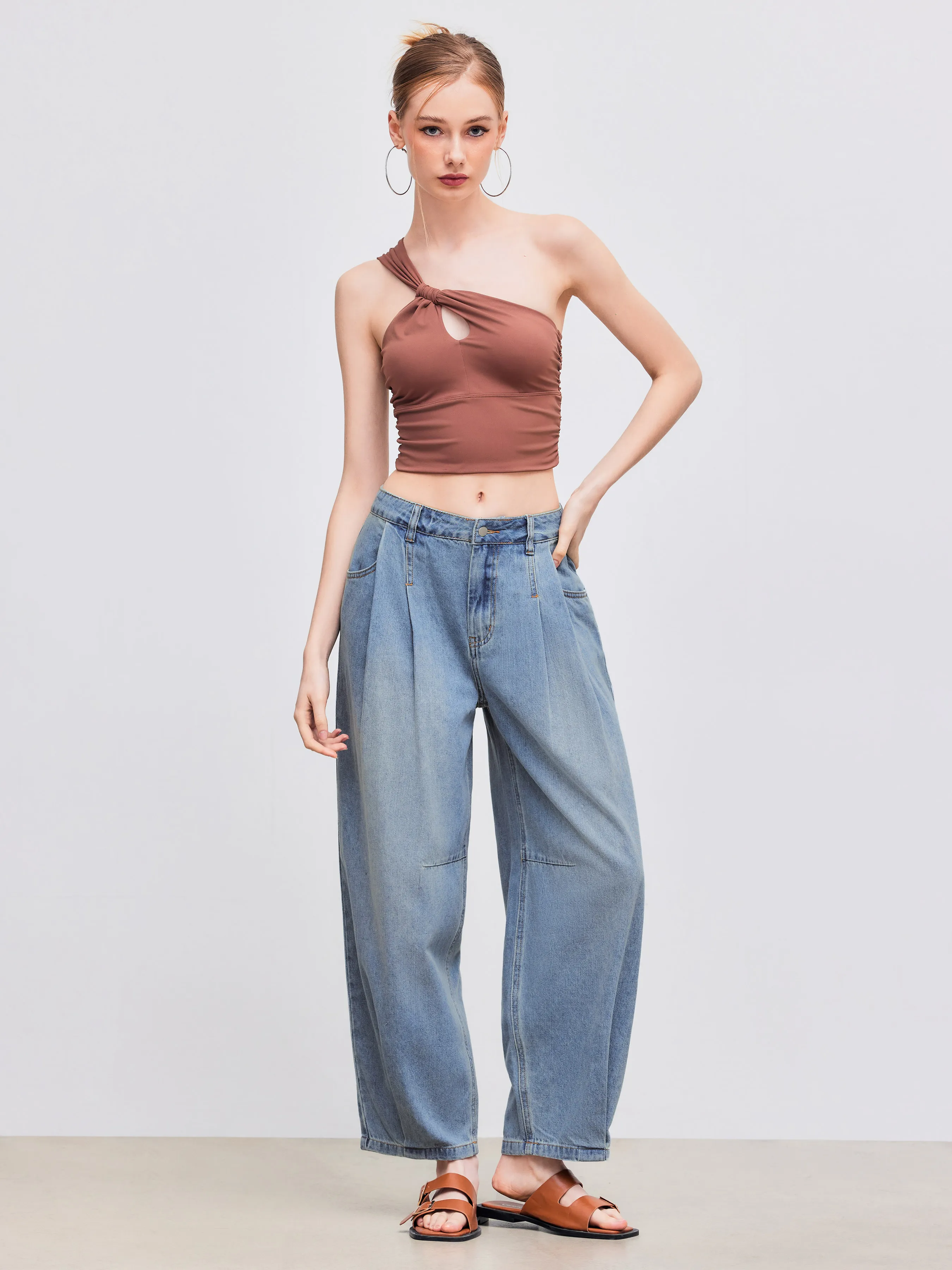 Jeans Cider in denim with mid-rise waist and solid pockets, barrel cut.