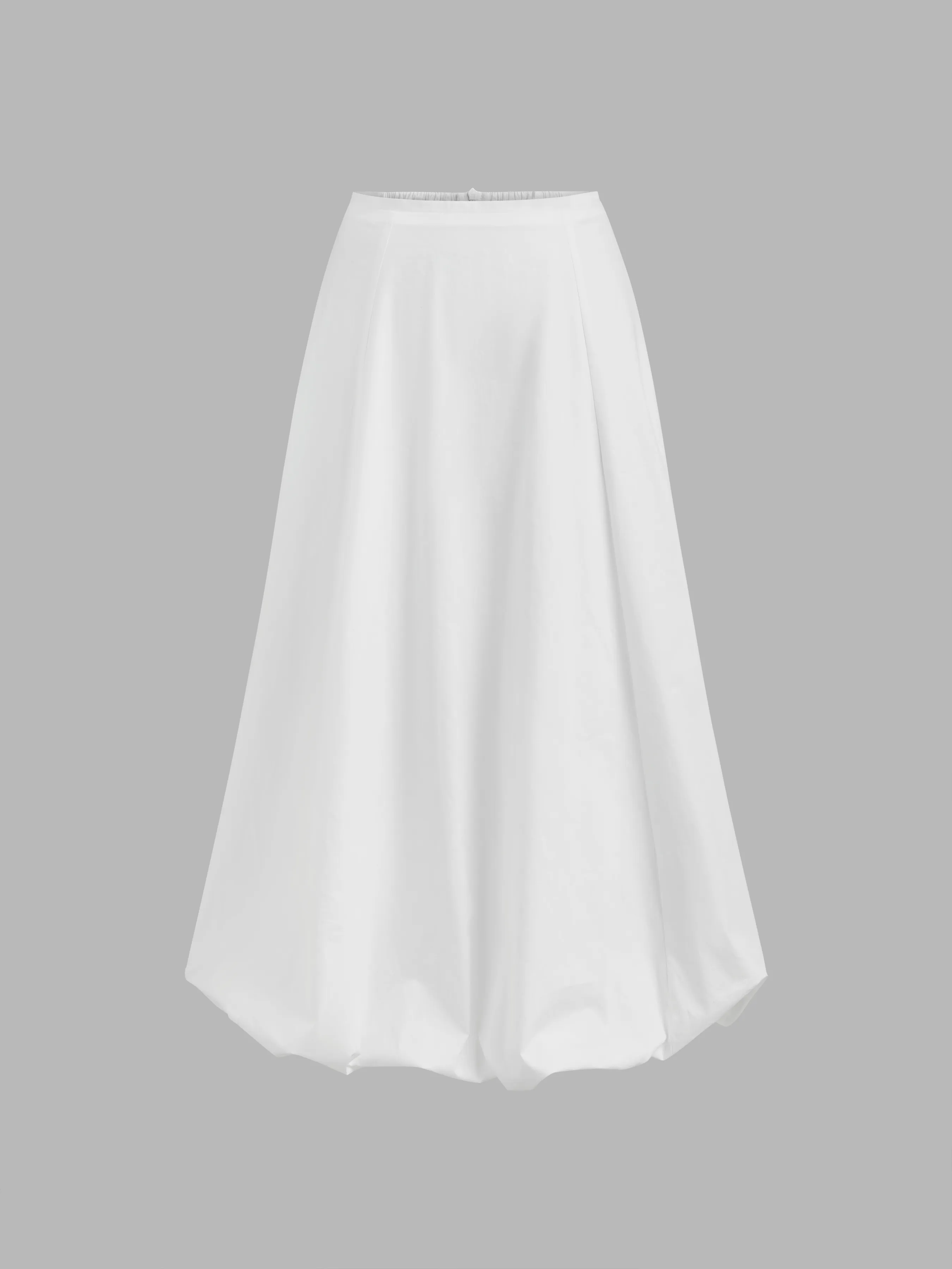 Maxi skirt with solid color and bubble hem, medium size.