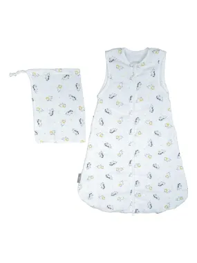 Organic cotton summer swaddle in white by SAUTHON.