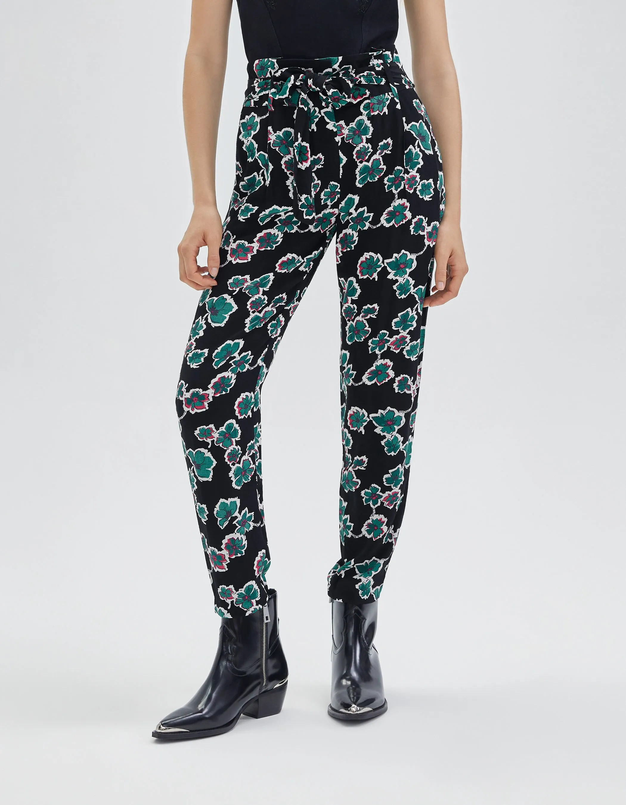 Maxi floral black maxi pants with belt for women.