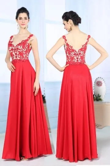 Red evening gown with intricate embroidery for gala - Robedesoireelongue.fr