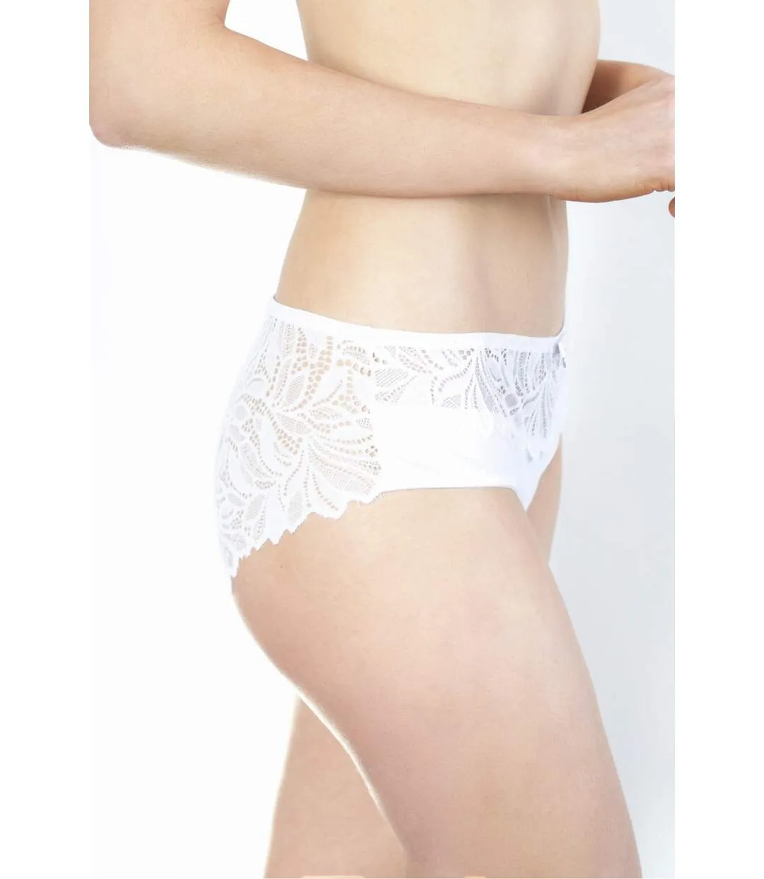 ROSANA lace shorty