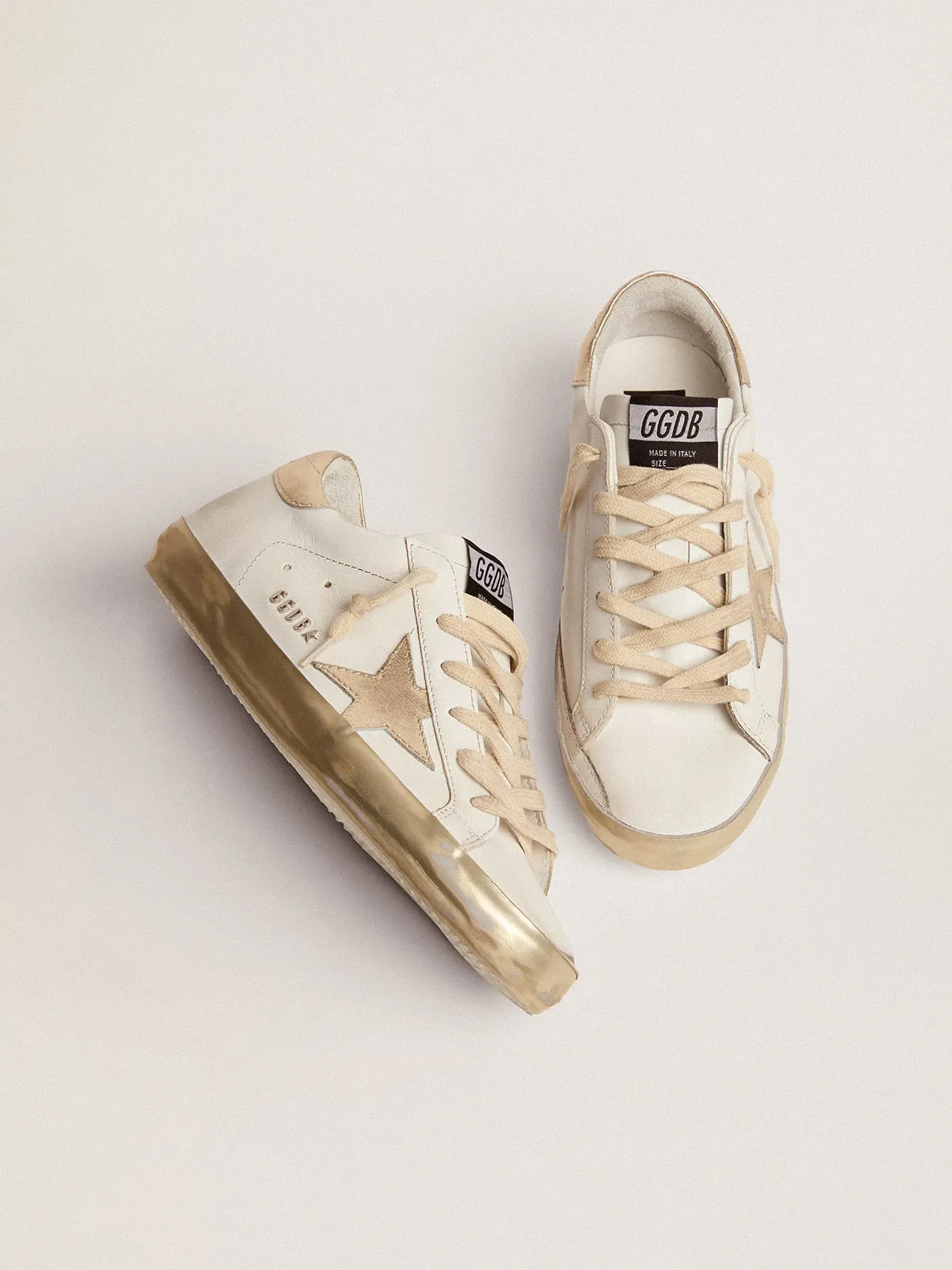 Women's Super-Star Sneakers with Golden Reinforcement Band | Golden Goose.