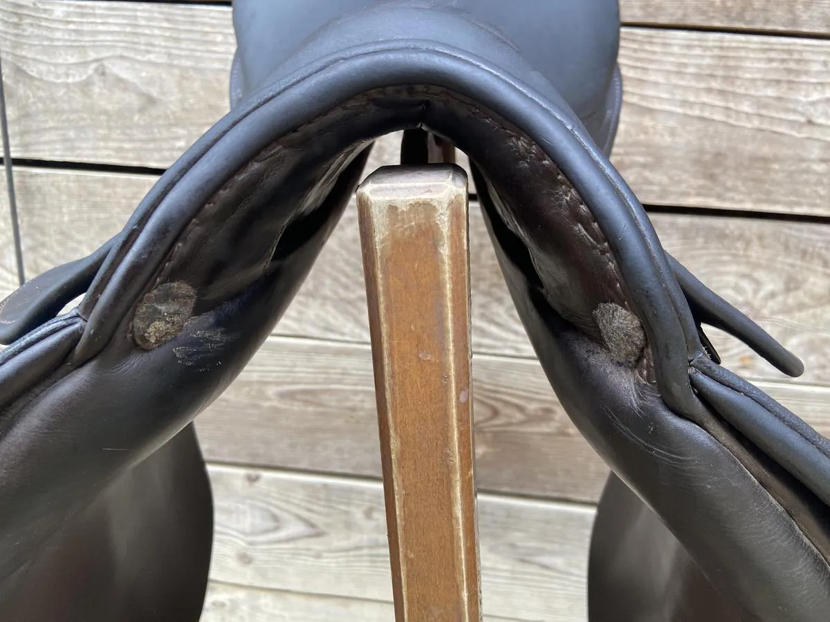 Stubben dressage saddle