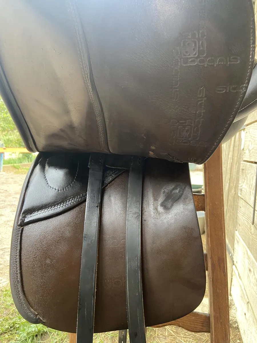 Stubben dressage saddle