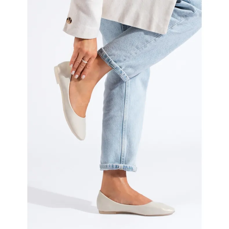 Women's Beige Ballet Flats in Vegan Leather by Shelovet